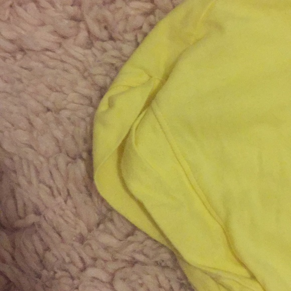 Abercrombie pastel yellow top - Picture 2 of 4